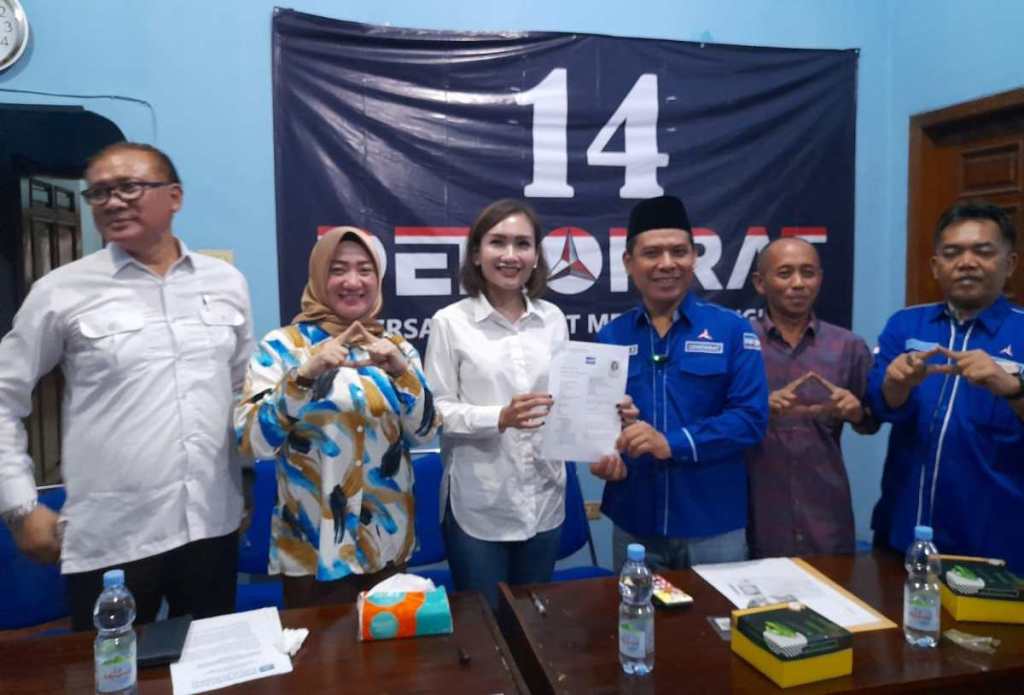 Adik bupati Sragen daftarkan diri Calon Bupati lewat Partai&nbsp;Demokrat