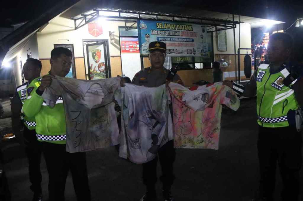 Polres Karanganyar Amankan Jalur Tawangmangu – Cemoro Kandang dari Aksi Konvoi Anak anak&nbsp;Smk