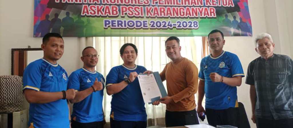 Rinto Mendaftar Calon Ketua Askab PSSI Karanganyar Diiringi Wakil Ketua&nbsp;DPRD