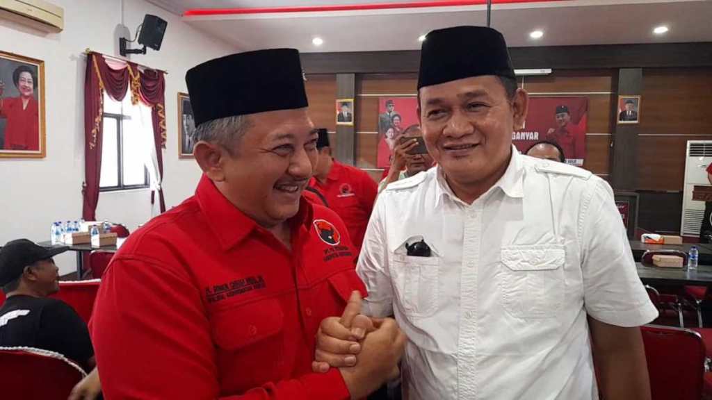 Ini Formulir Yang Diambil Rober dan Prihanto Saat Mendatangi DPC PDIP Kabupaten&nbsp;Karanganyar