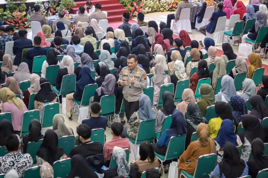 Ahmad Luthfi Tularkan Ilmu Wawasan Kebangsaan pada Mahasiswa&nbsp;UPGRIS