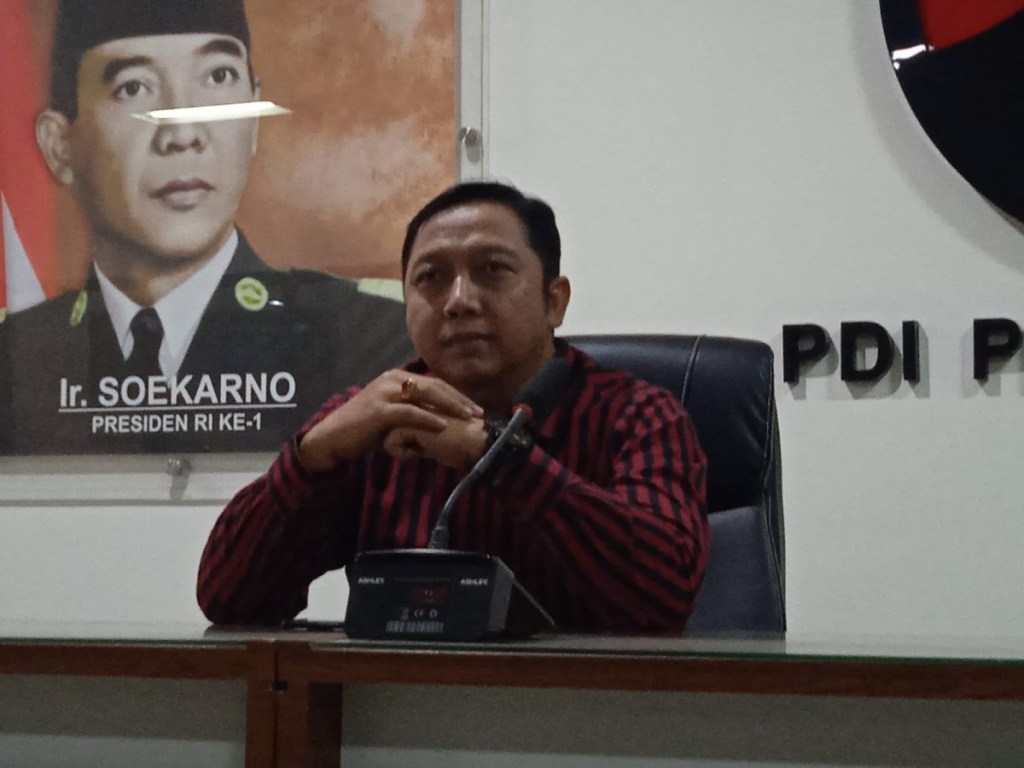 Digandeng Cabup Agus Irawan, Dwi Fajar Nirwana Belum Mundur dari PDIP&nbsp;Boyolali