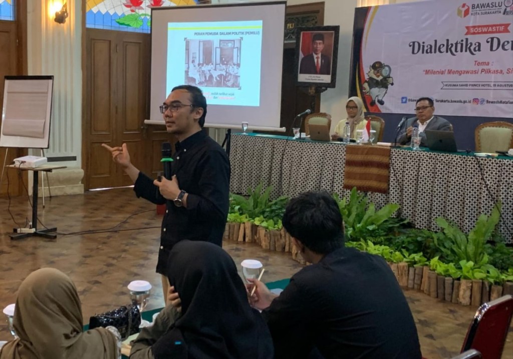 Bawaslu Solo Hadirkan 30 Elemen Mahasiswa dan Pemuda Berdialektika Tentang Demokrasi dan Pengawasan dalam Pilkada 2024
