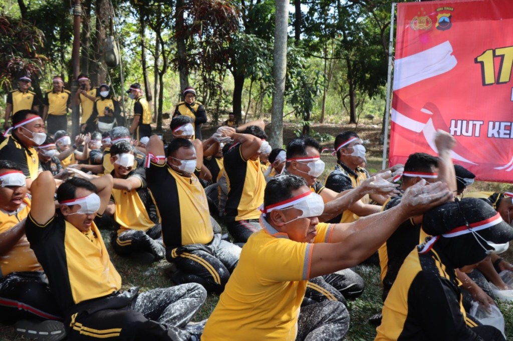 Polres Boyolali Gelar Lomba 17 Agustusan di Taman Air Ekowisata&nbsp;Tlatar