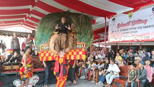 Peringati HUT RI Ke-79, Kirab Budaya Desa Bedoro Sragen Jawa Tengah Sedot Perhatian Ribuan Warga