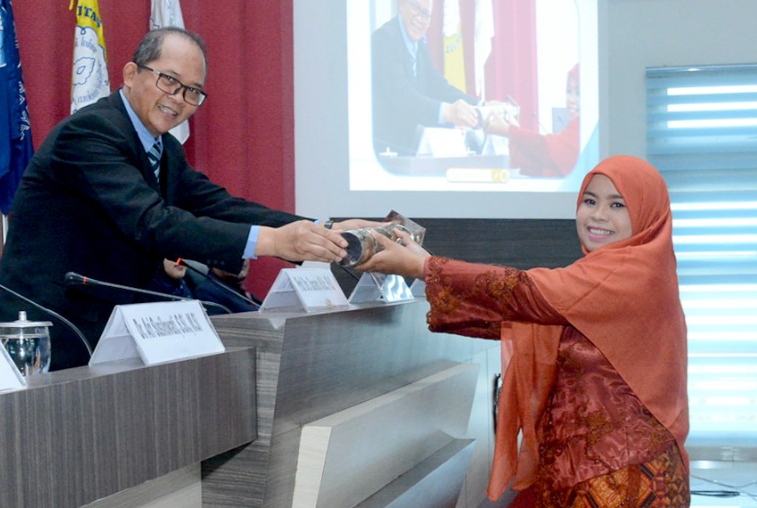 Solikah Ana Estikomah Raih Doktor Ilmu Lingkungan&nbsp;UNS