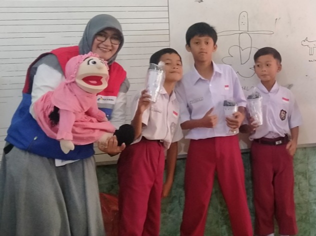 AFT Adi Sumarmo Ajak Anak Peduli Konservasi Alam Melalui Program CSR Pertamina Mengajar di&nbsp;Karanganyar